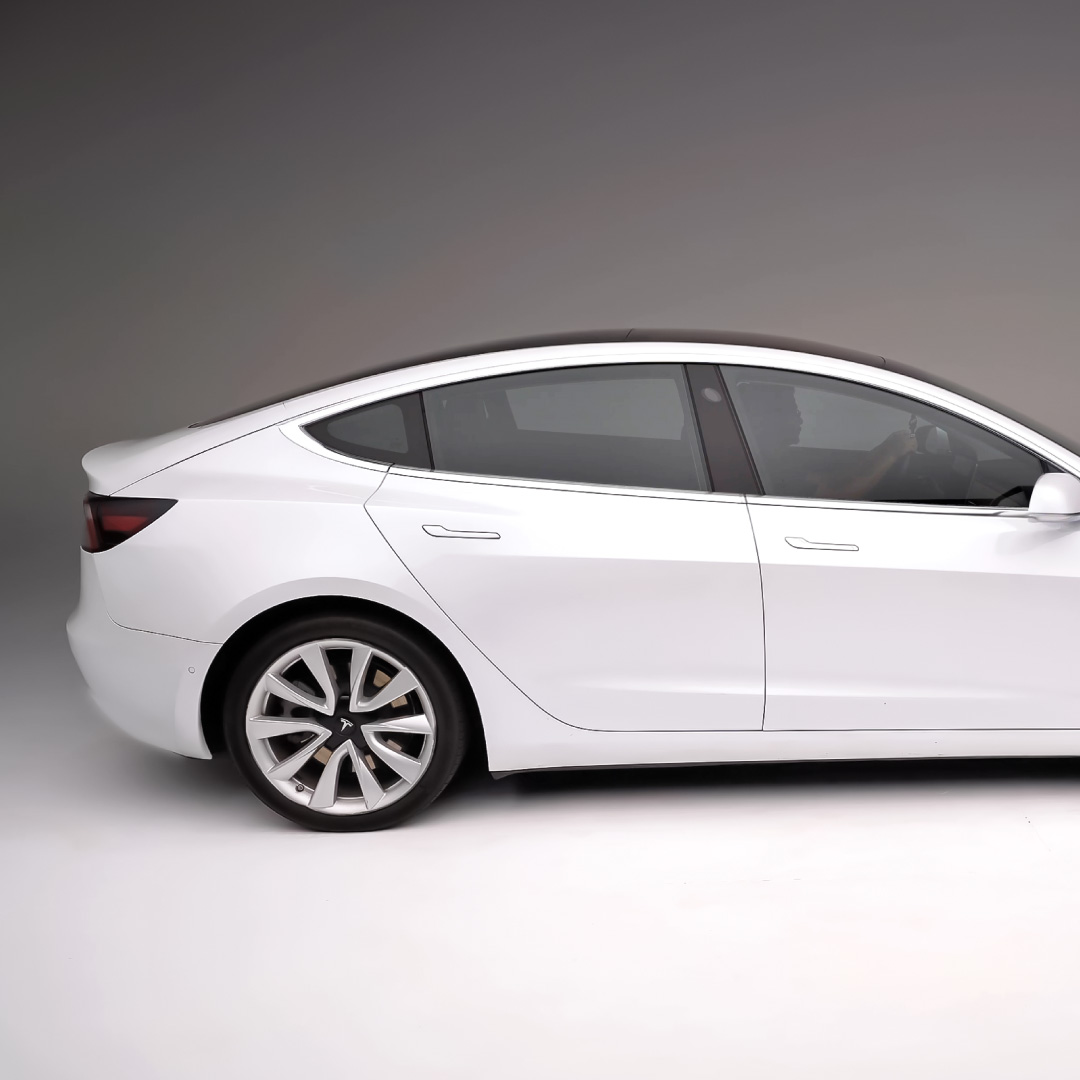 Equinox 33% Tesla detail